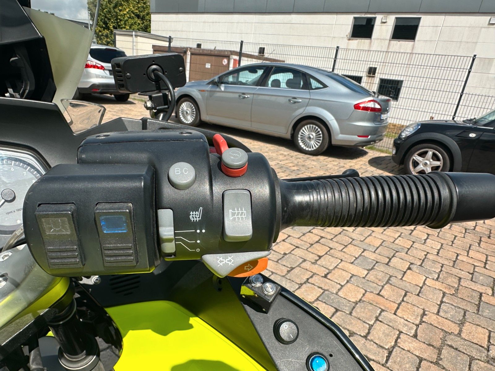 Fahrzeugabbildung BMW R 1200 RT 110 PS Polizei/