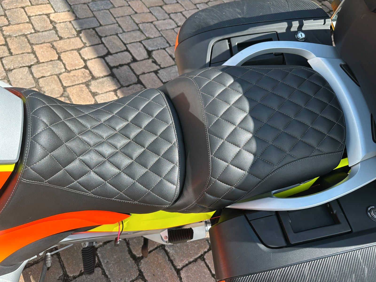 Fahrzeugabbildung BMW R 1200 RT 110 PS Polizei/