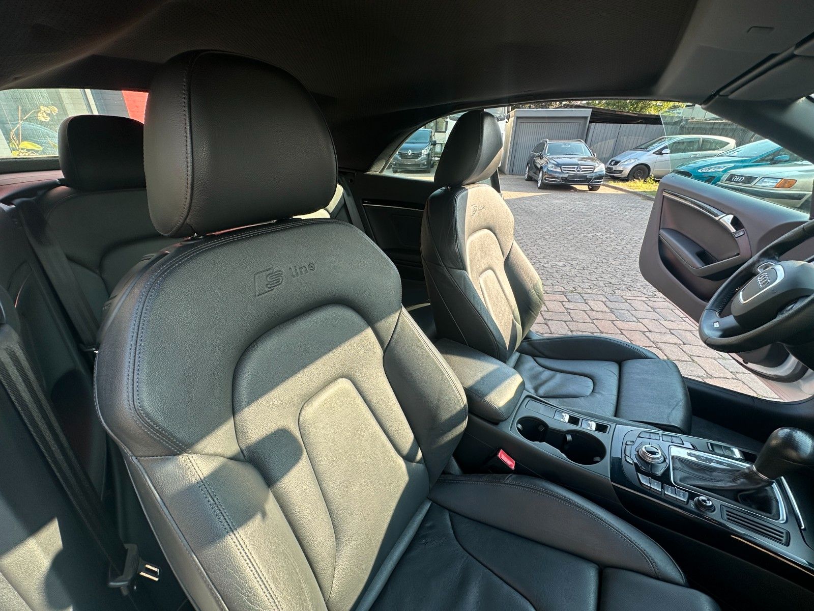 Fahrzeugabbildung Audi A5 Cabriolet 1.8 TFSI HU neu S Line Xenon