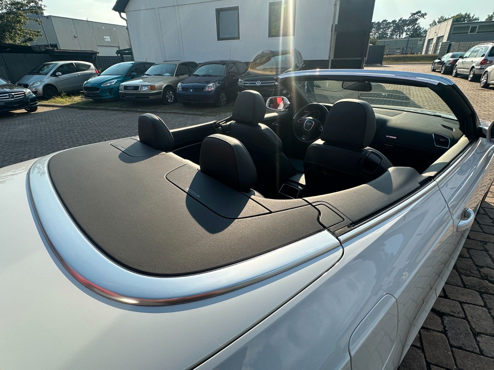 Fahrzeugabbildung Audi A5 Cabriolet 1.8 TFSI HU neu S Line Xenon