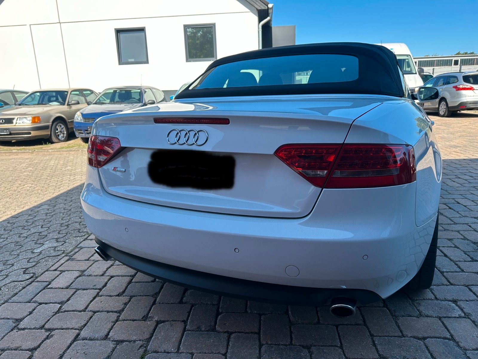 Fahrzeugabbildung Audi A5 Cabriolet 1.8 TFSI HU neu S Line Xenon