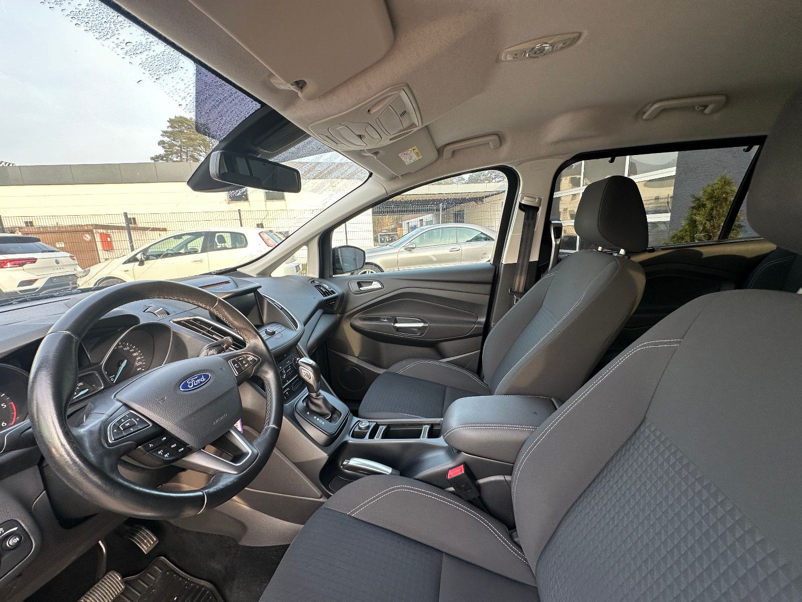 Fahrzeugabbildung Ford C-MAX Cool & Connect 2.0 150 PS Autom. Navi AHK