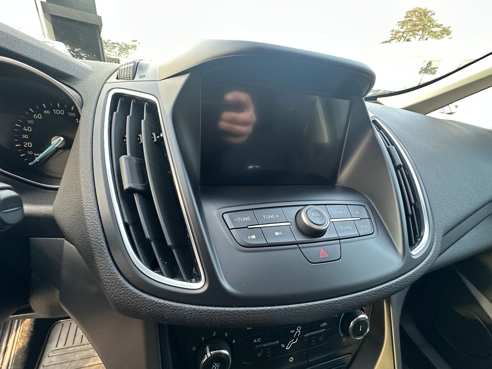 Fahrzeugabbildung Ford C-MAX Cool & Connect 2.0 150 PS Autom. Navi AHK