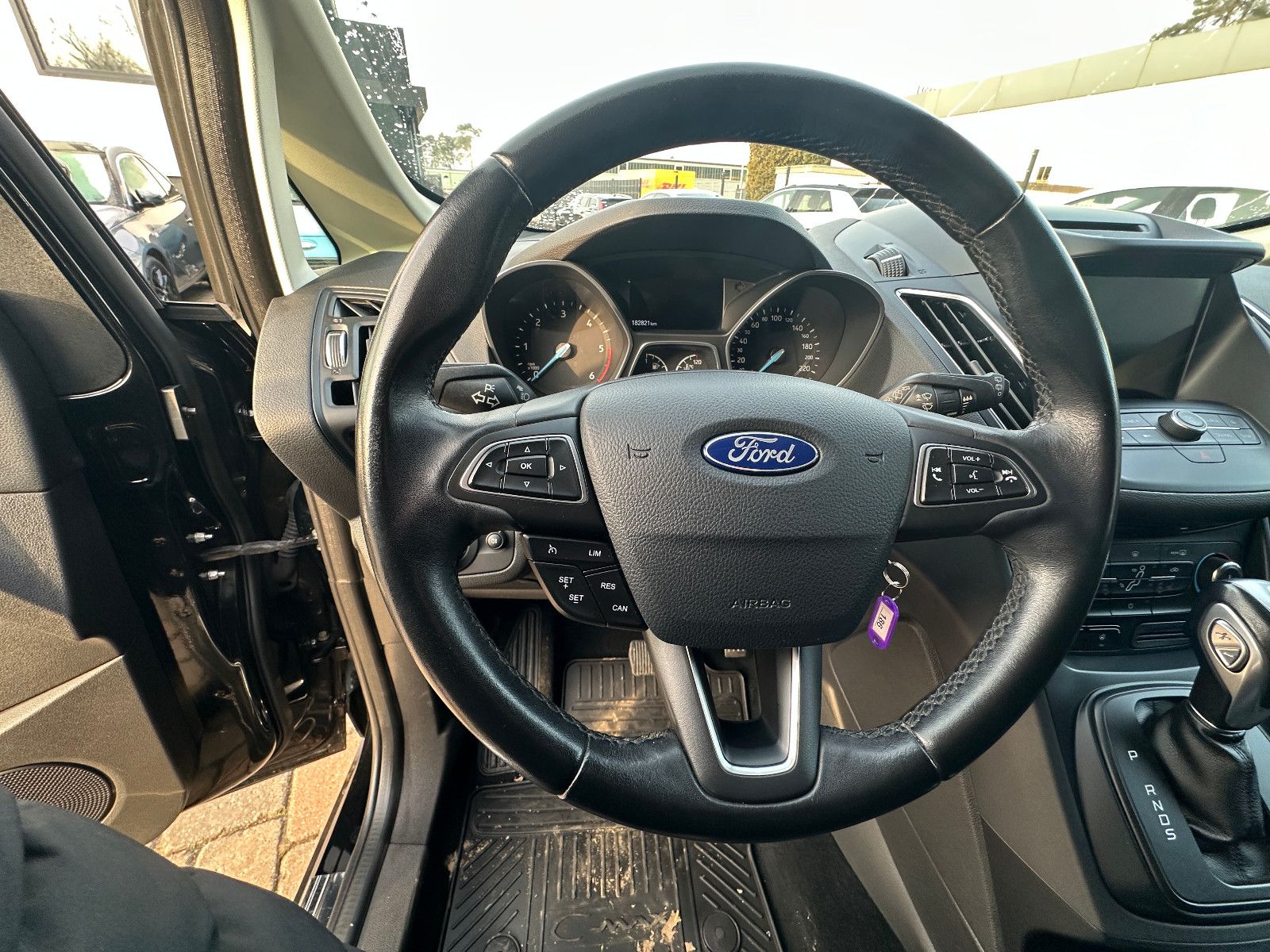 Fahrzeugabbildung Ford C-MAX Cool & Connect 2.0 150 PS Autom. Navi AHK