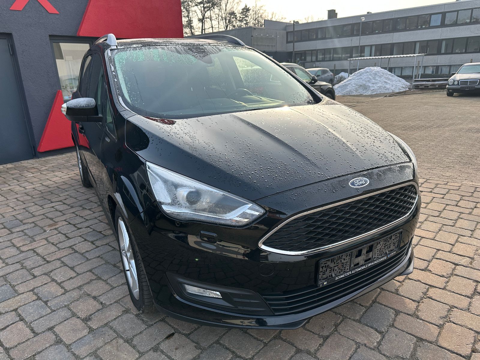 Fahrzeugabbildung Ford C-MAX Cool & Connect 2.0 150 PS Autom. Navi AHK