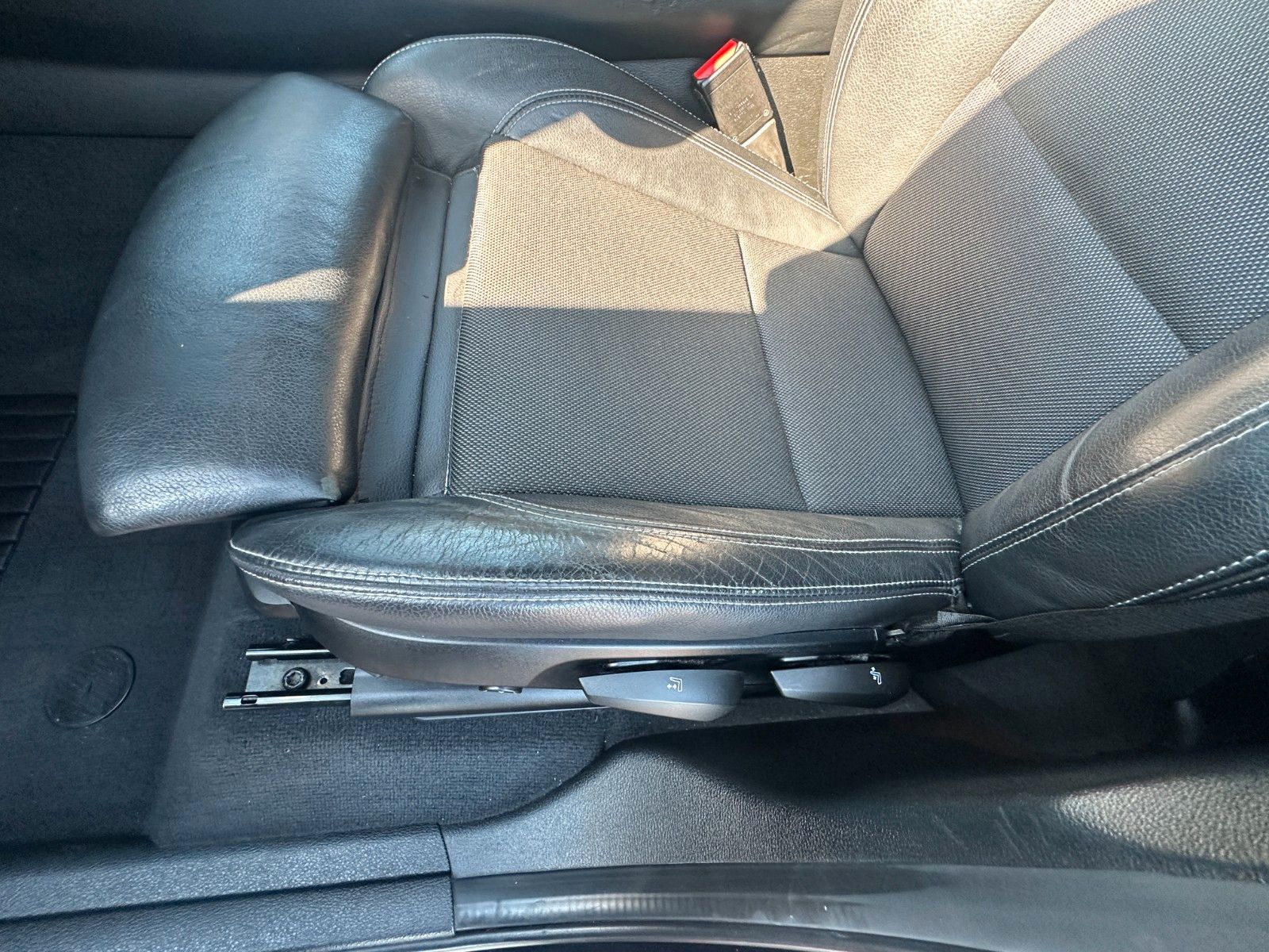 Fahrzeugabbildung BMW X3 xDrive 20 d 184 PS M-Sport HUD SH Leder