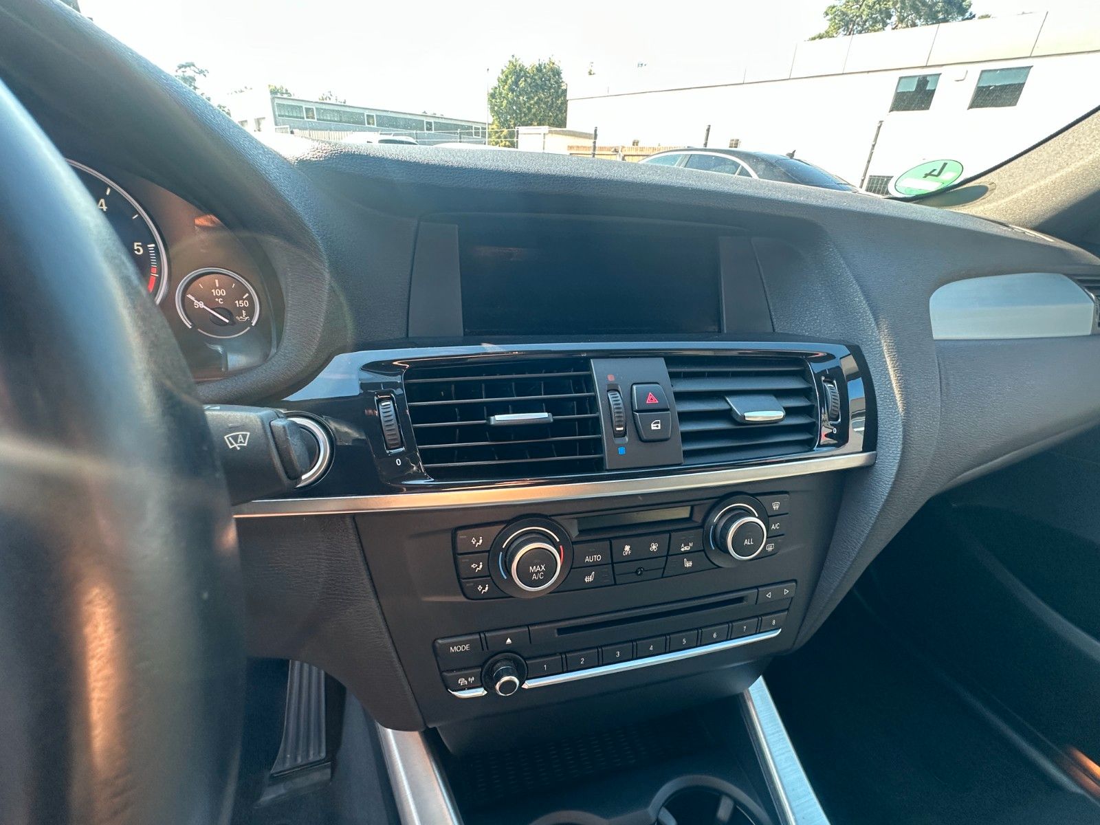 Fahrzeugabbildung BMW X3 xDrive 20 d 184 PS M-Sport HUD SH Leder