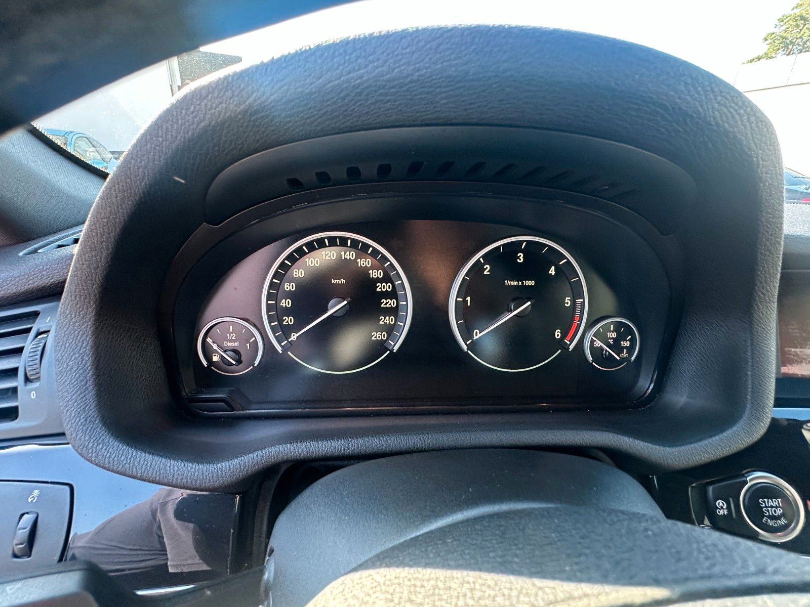 Fahrzeugabbildung BMW X3 xDrive 20 d 184 PS M-Sport HUD SH Leder