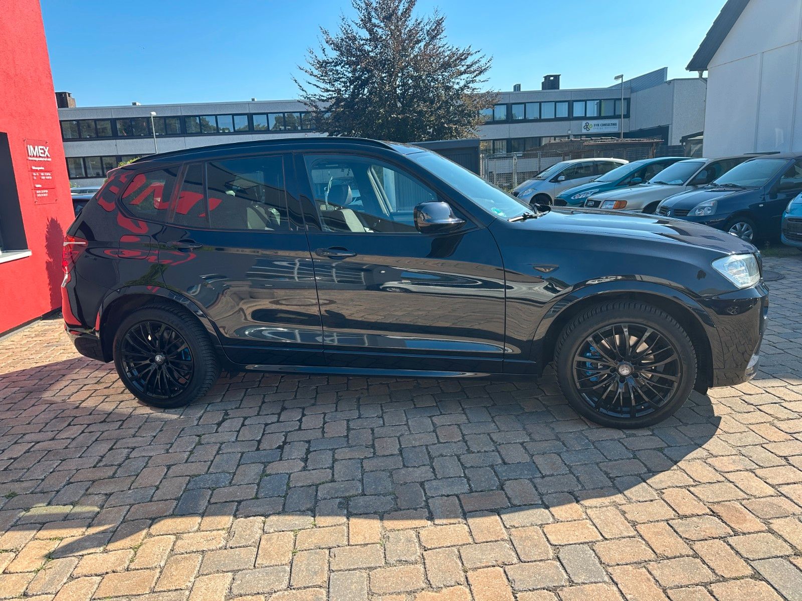 Fahrzeugabbildung BMW X3 xDrive 20 d 184 PS M-Sport HUD SH Leder