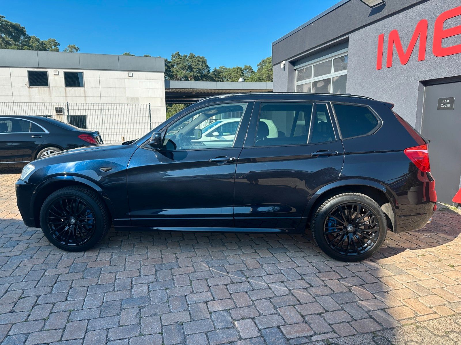 Fahrzeugabbildung BMW X3 xDrive 20 d 184 PS M-Sport HUD SH Leder