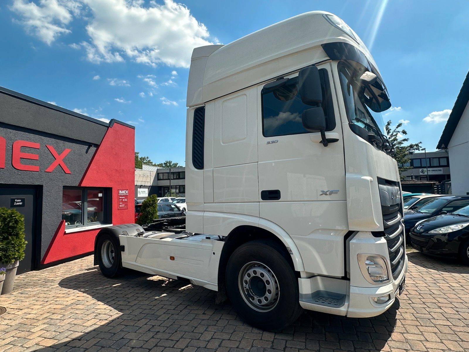 Fahrzeugabbildung DAF XF 530 FT HU 4/27 146 tkm !!! Stand Klima/Heiz.
