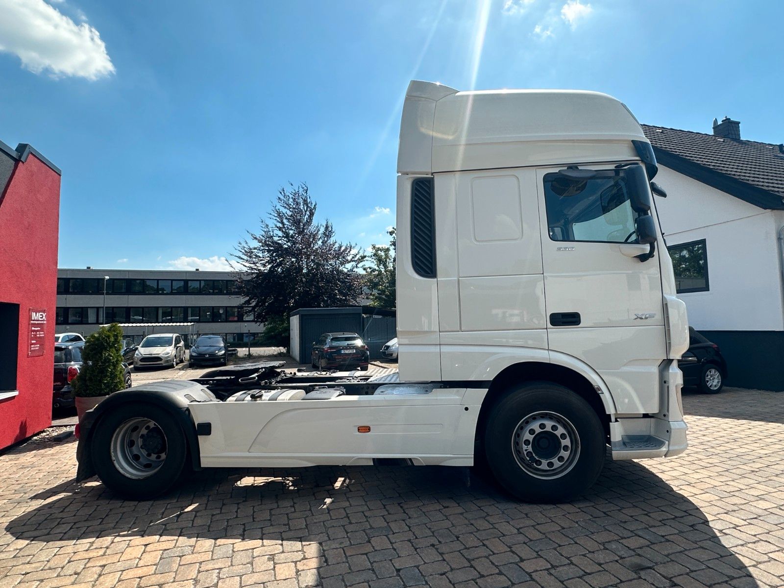 Fahrzeugabbildung DAF XF 530 FT HU 4/27 146 tkm !!! Stand Klima/Heiz.