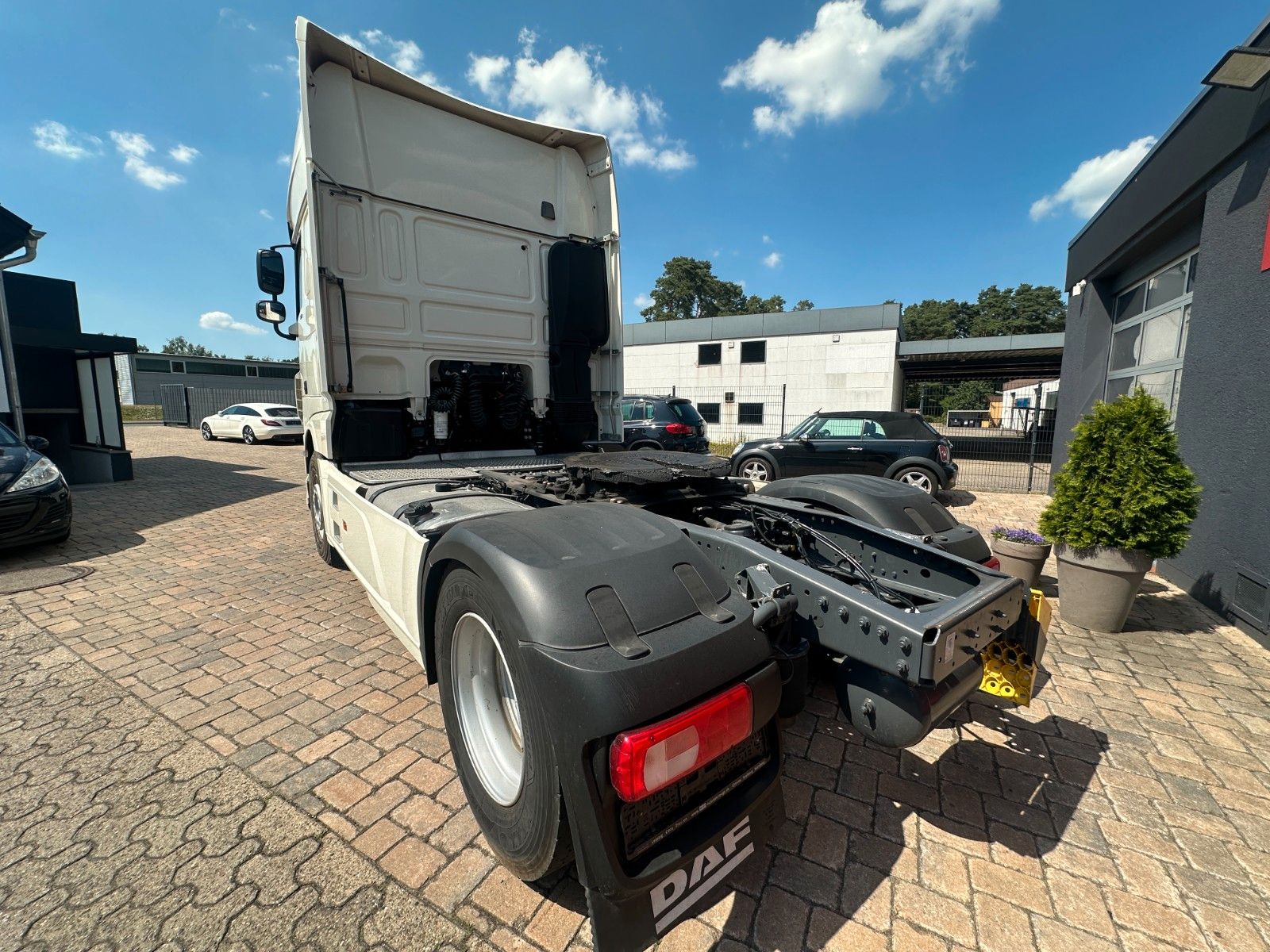 Fahrzeugabbildung DAF XF 530 FT HU 4/27 146 tkm !!! Stand Klima/Heiz.