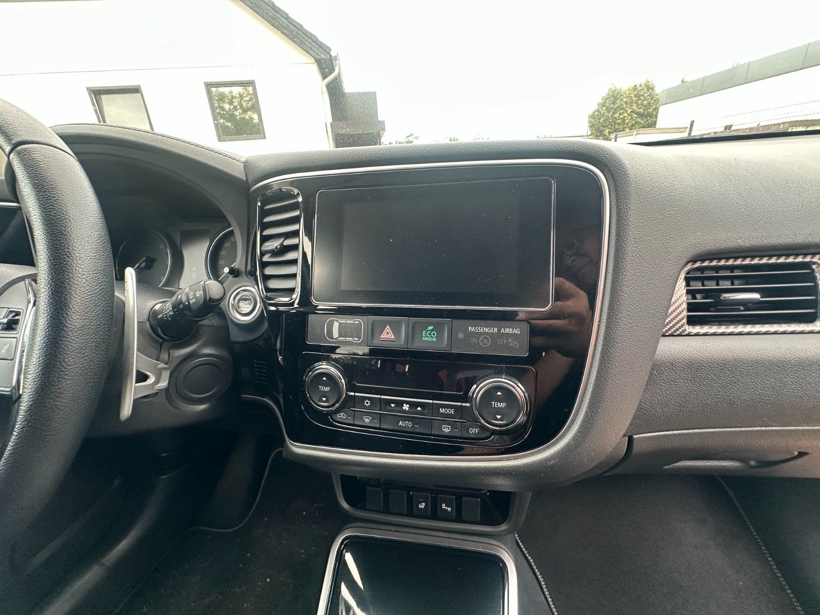 Fahrzeugabbildung Mitsubishi Outlander Edition+ 4WD 150 PS Autom. Navi AHK