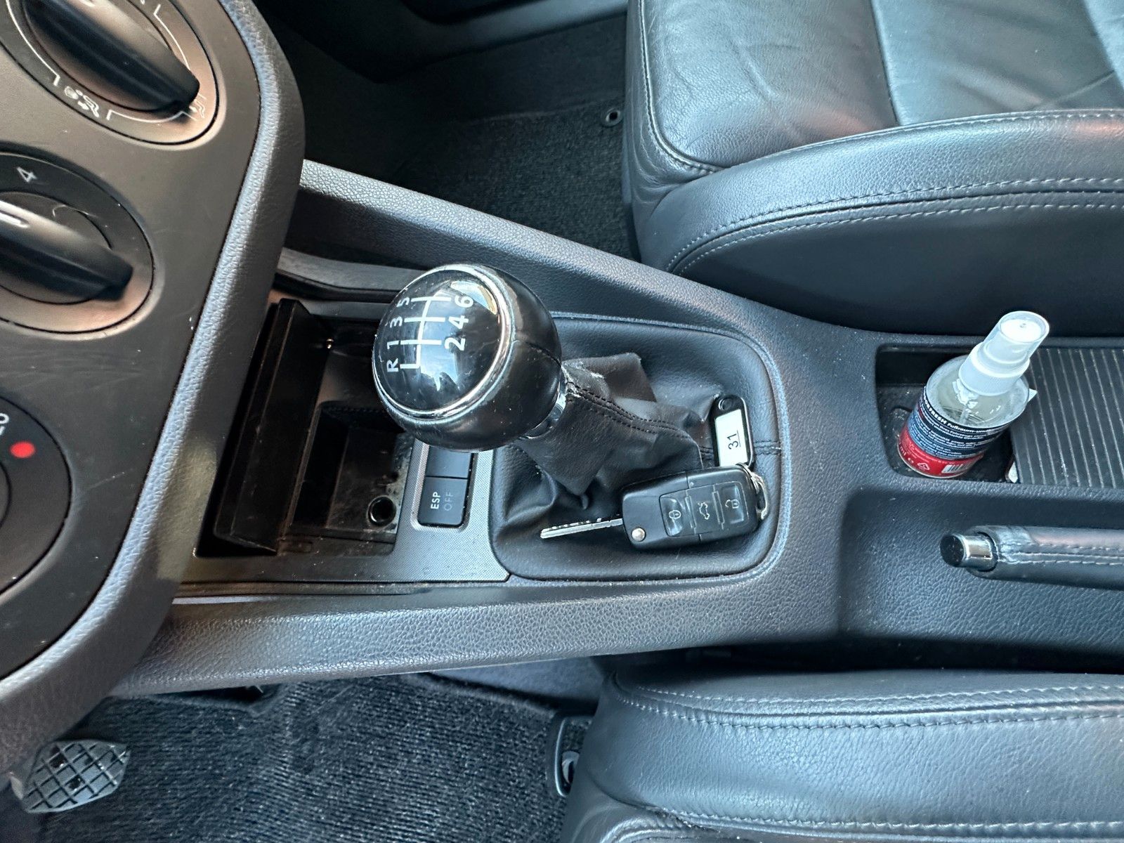 Fahrzeugabbildung Volkswagen Golf V Comfortline 2.0 150 PS Tüv neu Leder 6 G