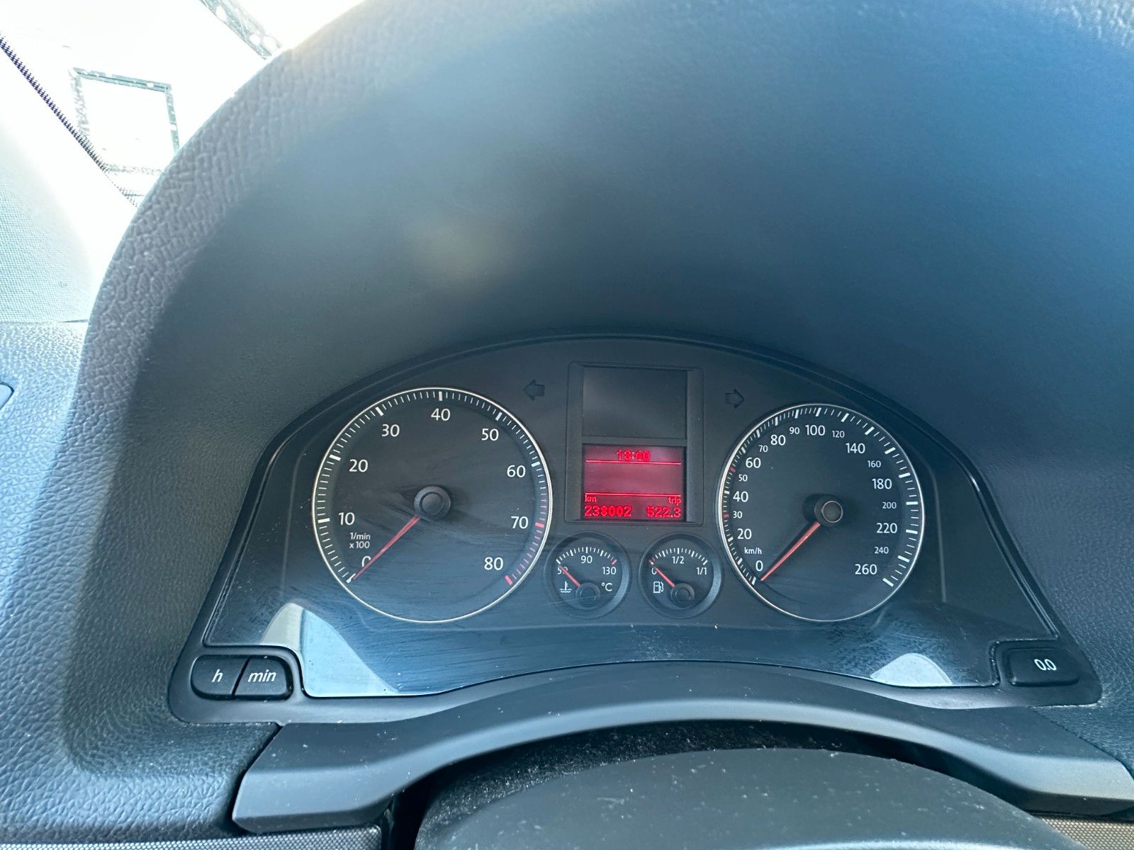 Fahrzeugabbildung Volkswagen Golf V Comfortline 2.0 150 PS Tüv neu Leder 6 G