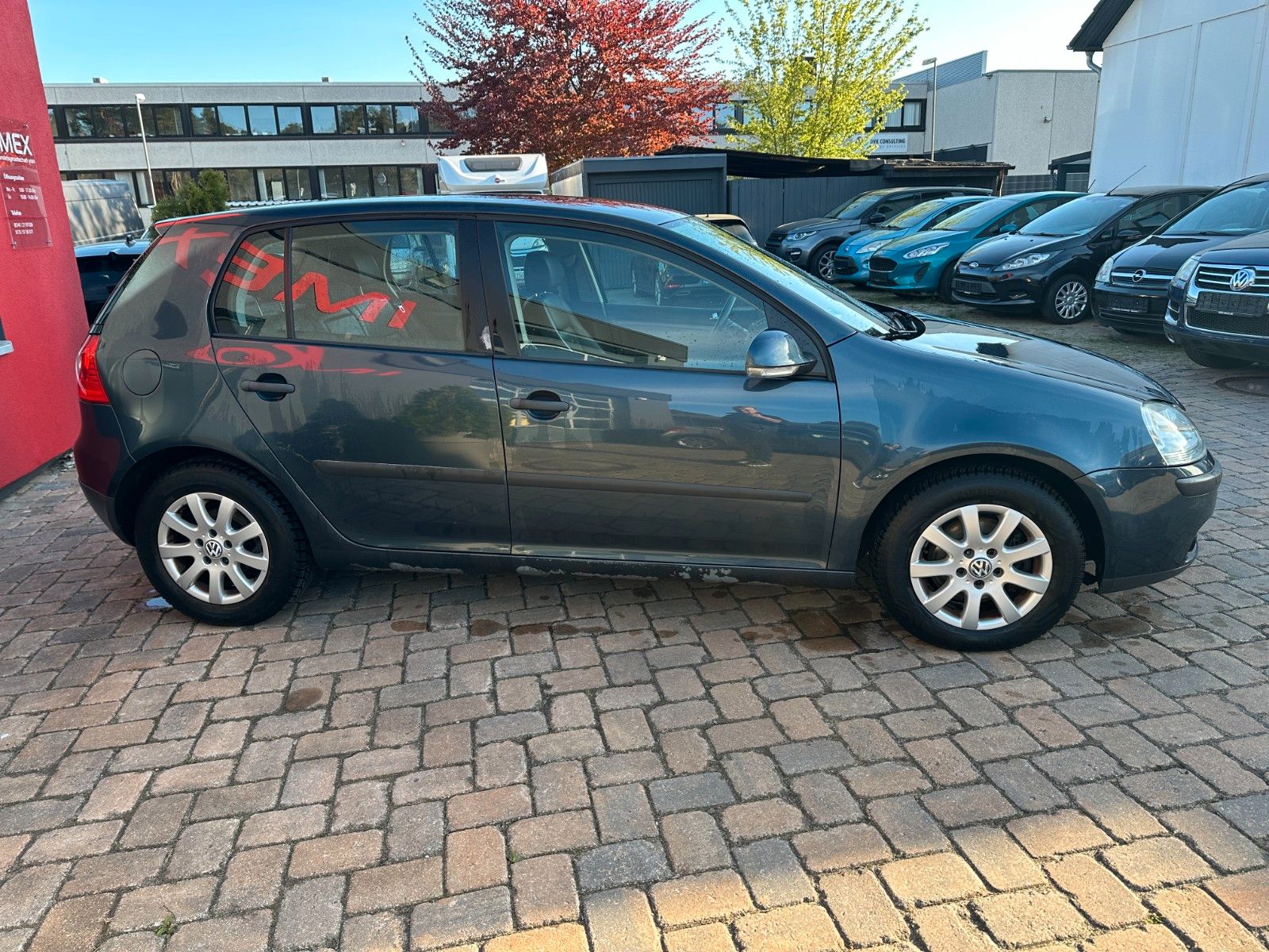 Fahrzeugabbildung Volkswagen Golf V Comfortline 2.0 150 PS Tüv neu Leder 6 G