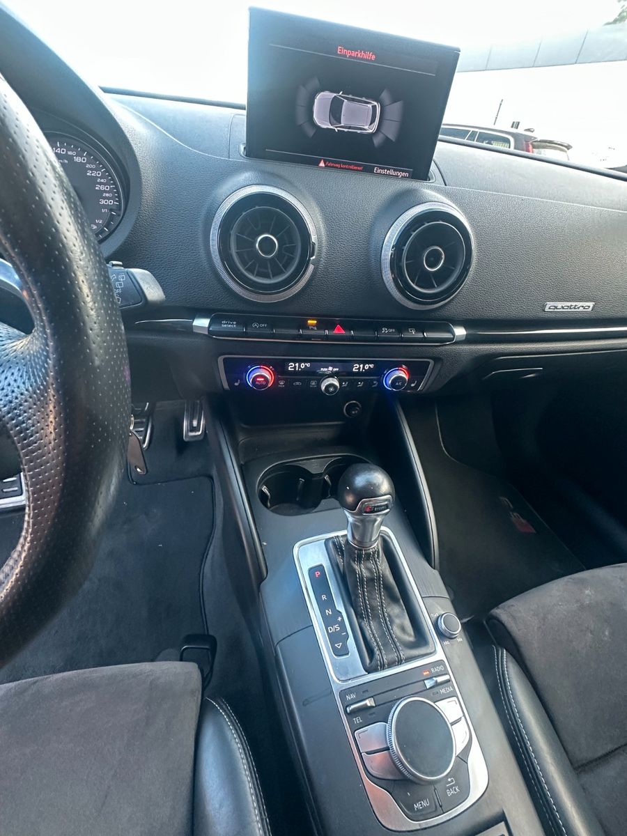 Fahrzeugabbildung Audi S3 Sportback 2.0 TFSI quattro Autom. LED