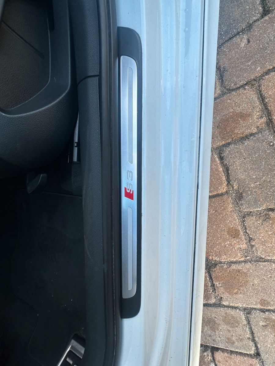 Fahrzeugabbildung Audi S3 Sportback 2.0 TFSI quattro Autom. LED