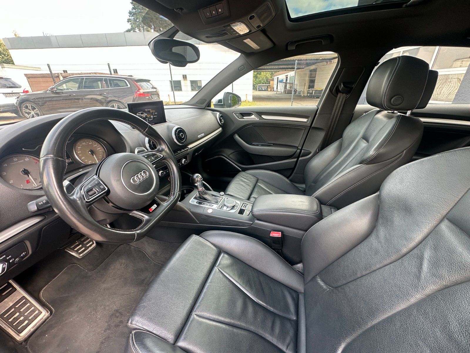 Fahrzeugabbildung Audi S3 2.0 TFSI quattro Tüv neu Leder Pano LED