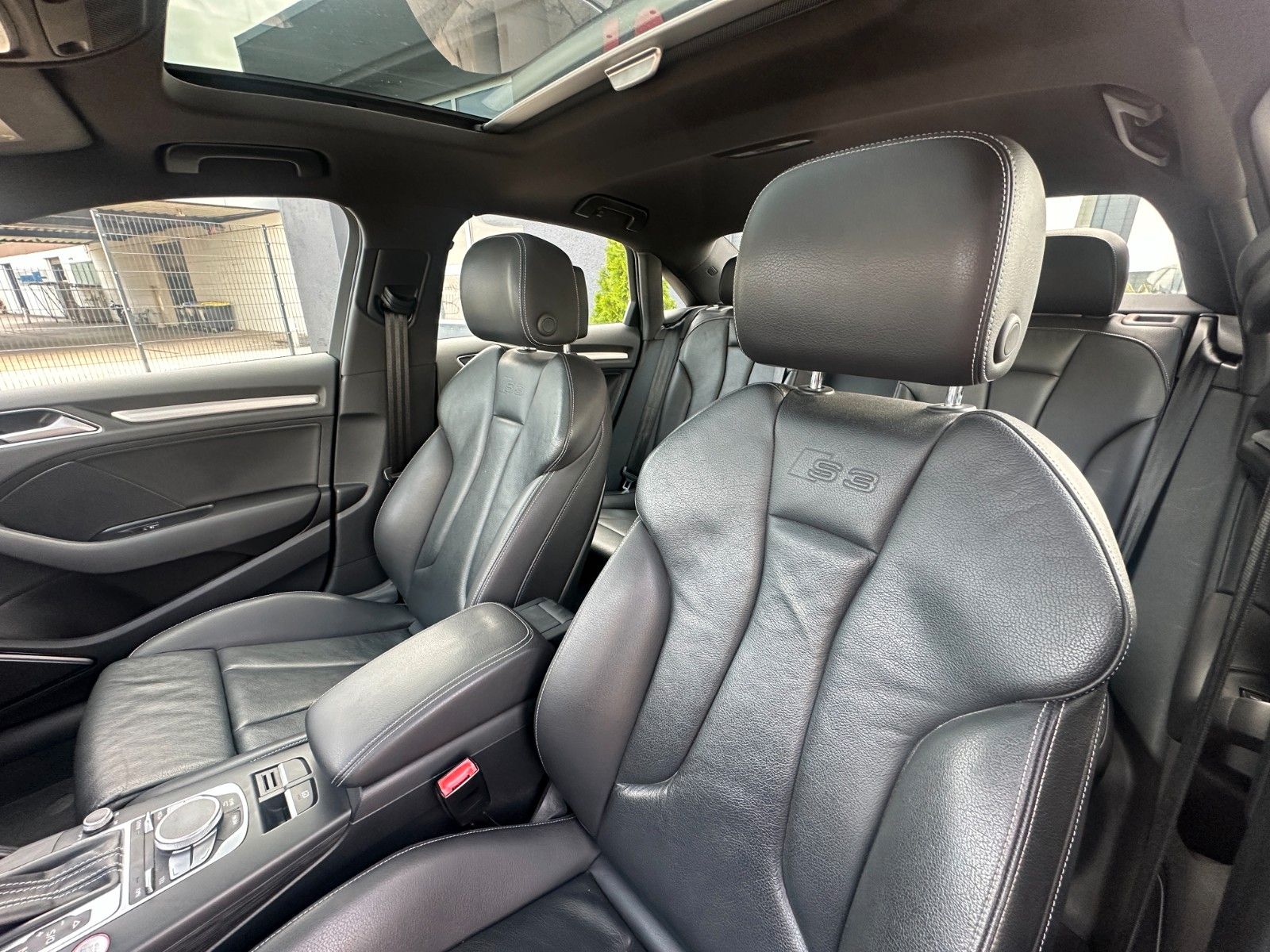 Fahrzeugabbildung Audi S3 2.0 TFSI quattro Tüv neu Leder Pano LED
