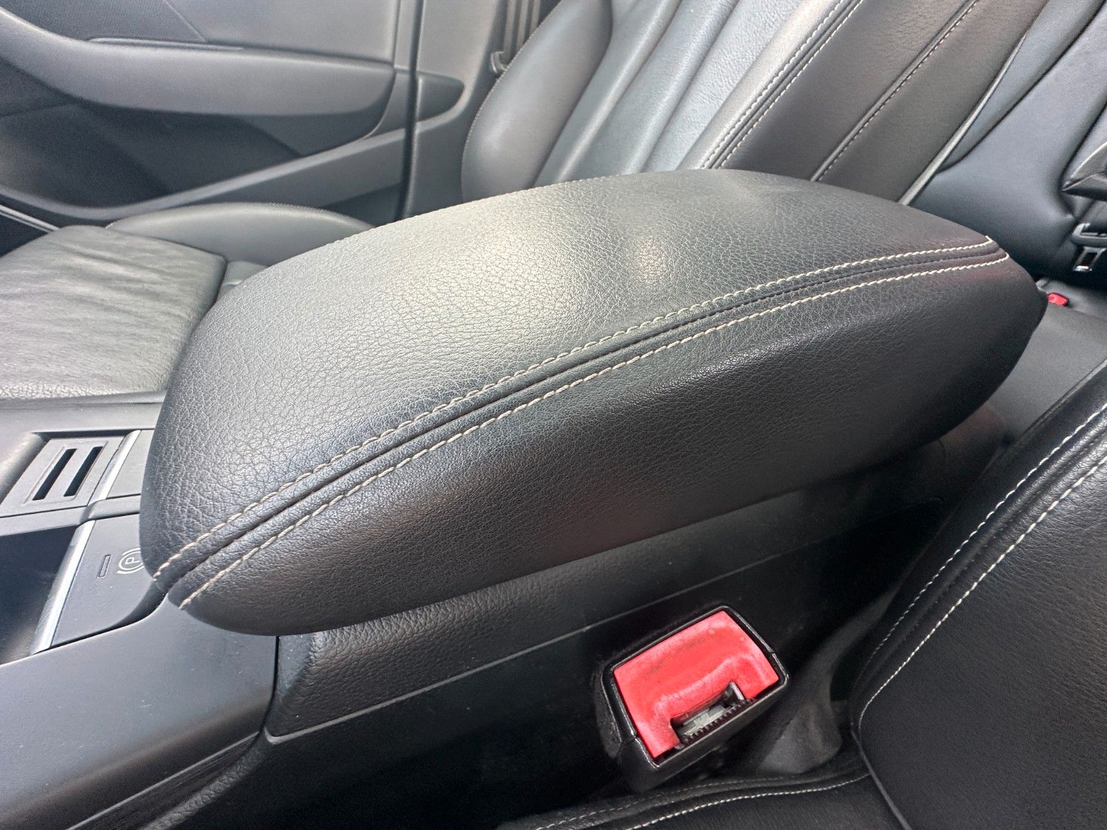 Fahrzeugabbildung Audi S3 2.0 TFSI quattro Tüv neu Leder Pano LED
