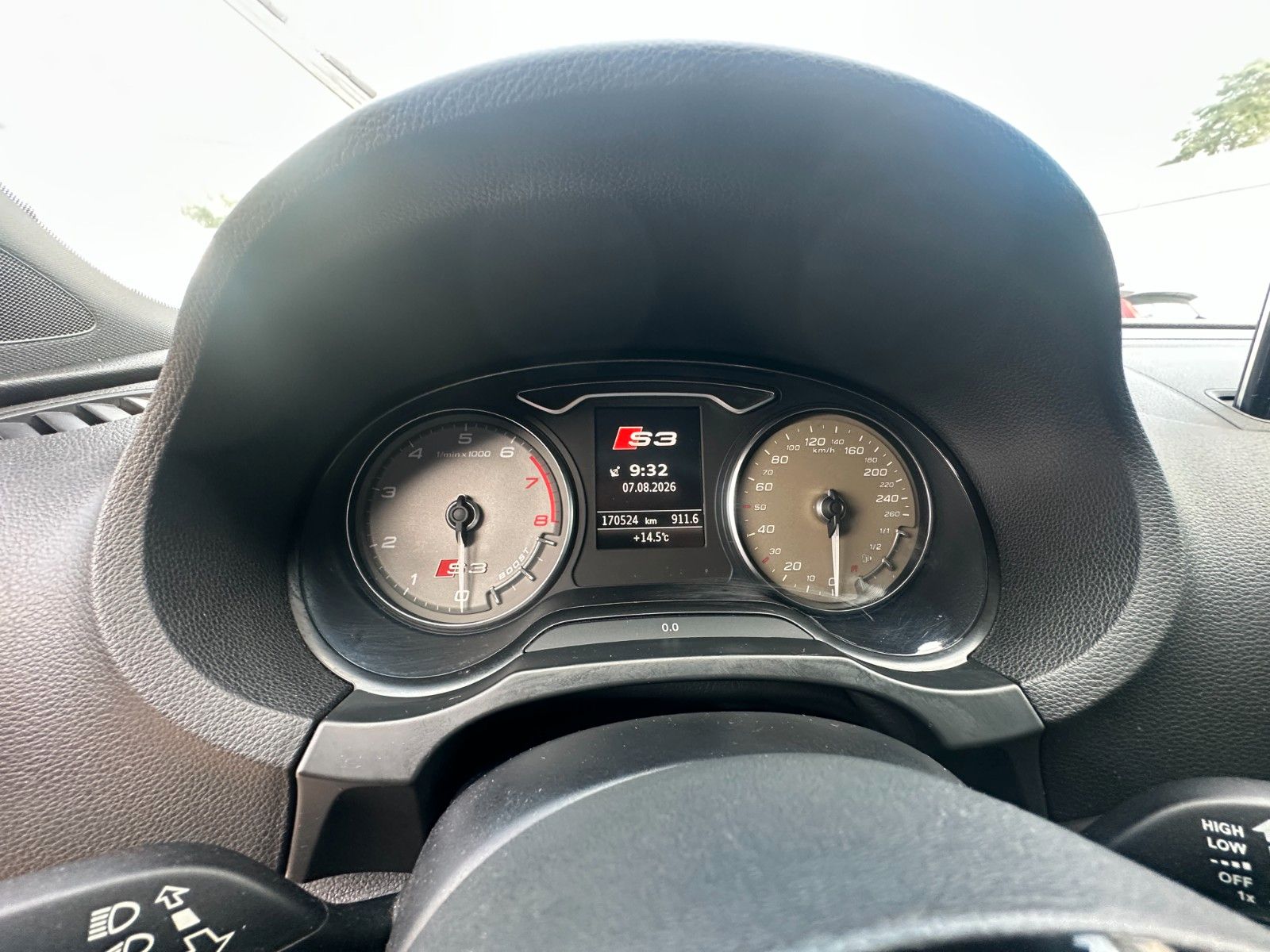 Fahrzeugabbildung Audi S3 2.0 TFSI quattro Tüv neu Leder Pano LED
