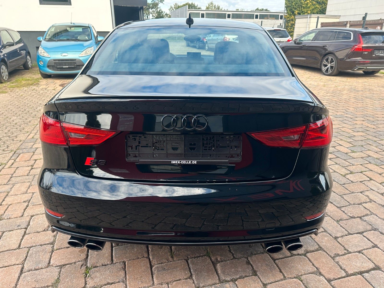 Fahrzeugabbildung Audi S3 2.0 TFSI quattro Tüv neu Leder Pano LED