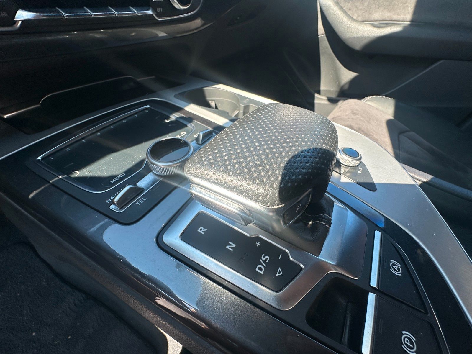 Fahrzeugabbildung Audi Q7 3.0 TDI e-tron S-Line Sport Plus AHK Pano