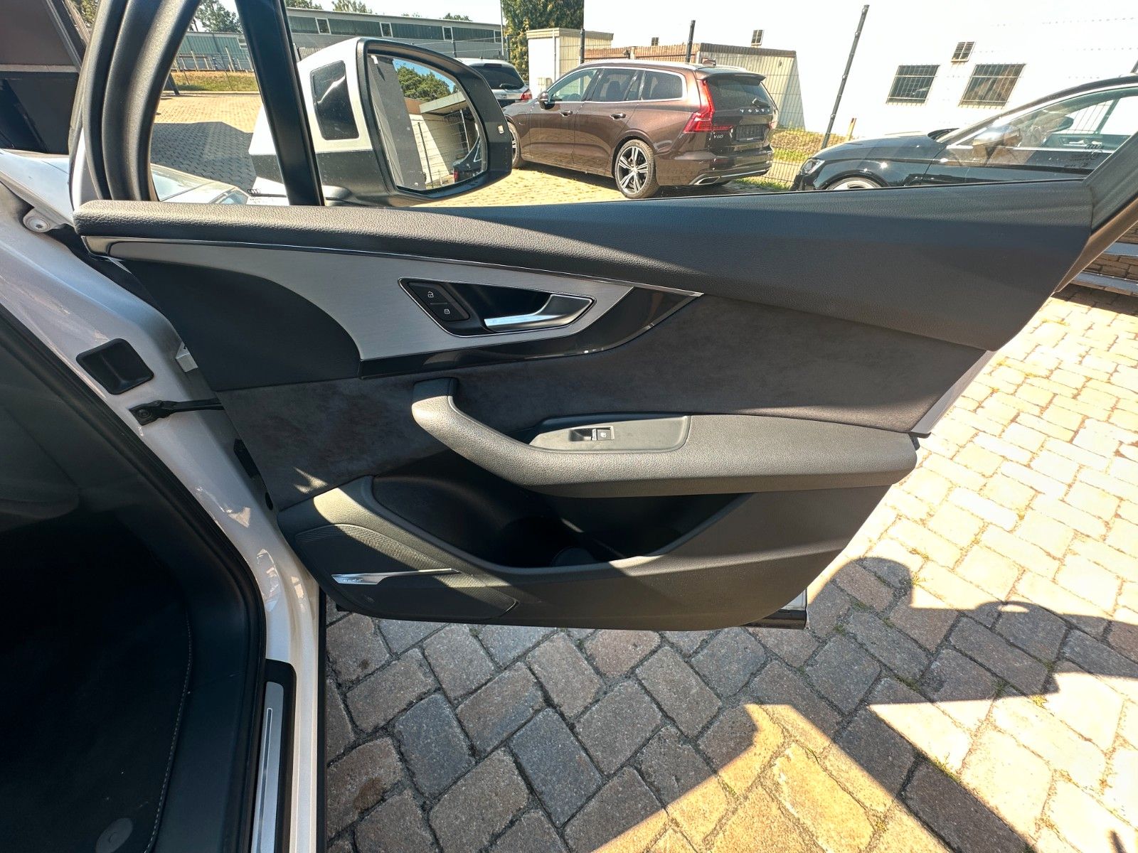 Fahrzeugabbildung Audi Q7 3.0 TDI e-tron S-Line Sport Plus AHK Pano