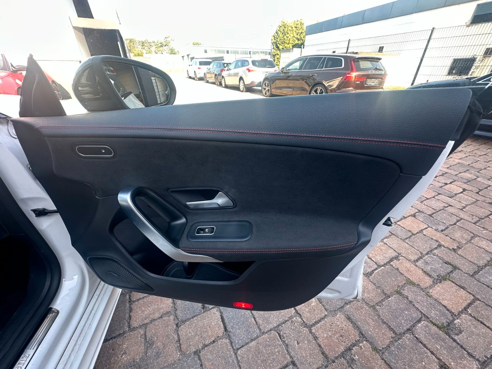 Fahrzeugabbildung Mercedes-Benz CLA 200 d Shooting Brake AMG Pana AHK
