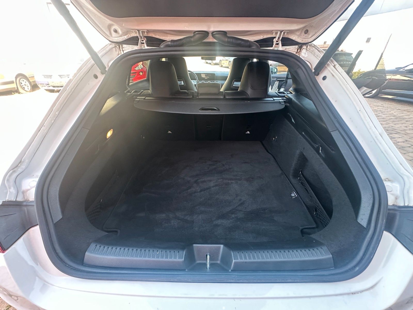 Fahrzeugabbildung Mercedes-Benz CLA 200 d Shooting Brake AMG Pana AHK