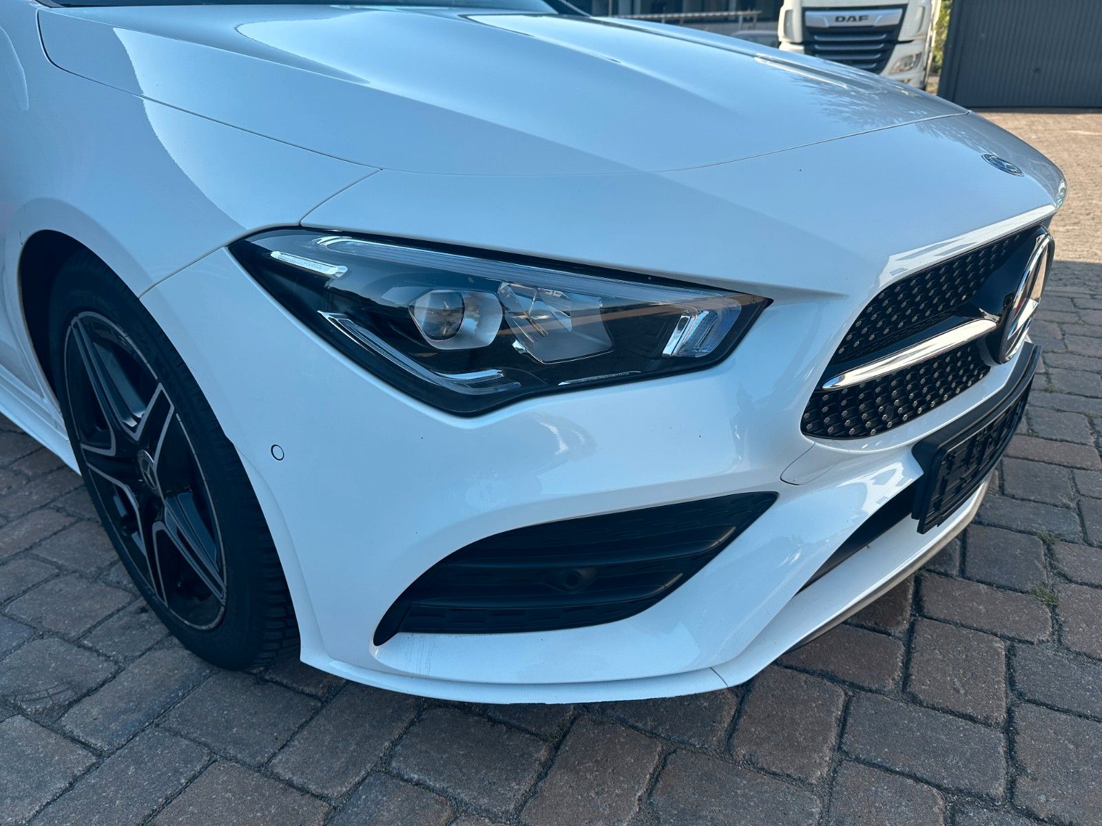 Fahrzeugabbildung Mercedes-Benz CLA 200 d Shooting Brake AMG Pana AHK