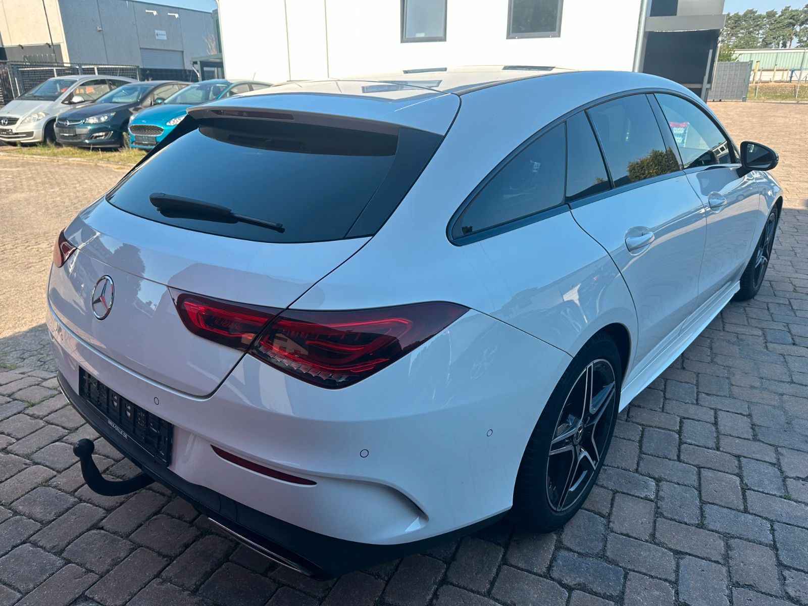 Fahrzeugabbildung Mercedes-Benz CLA 200 d Shooting Brake AMG Pana AHK