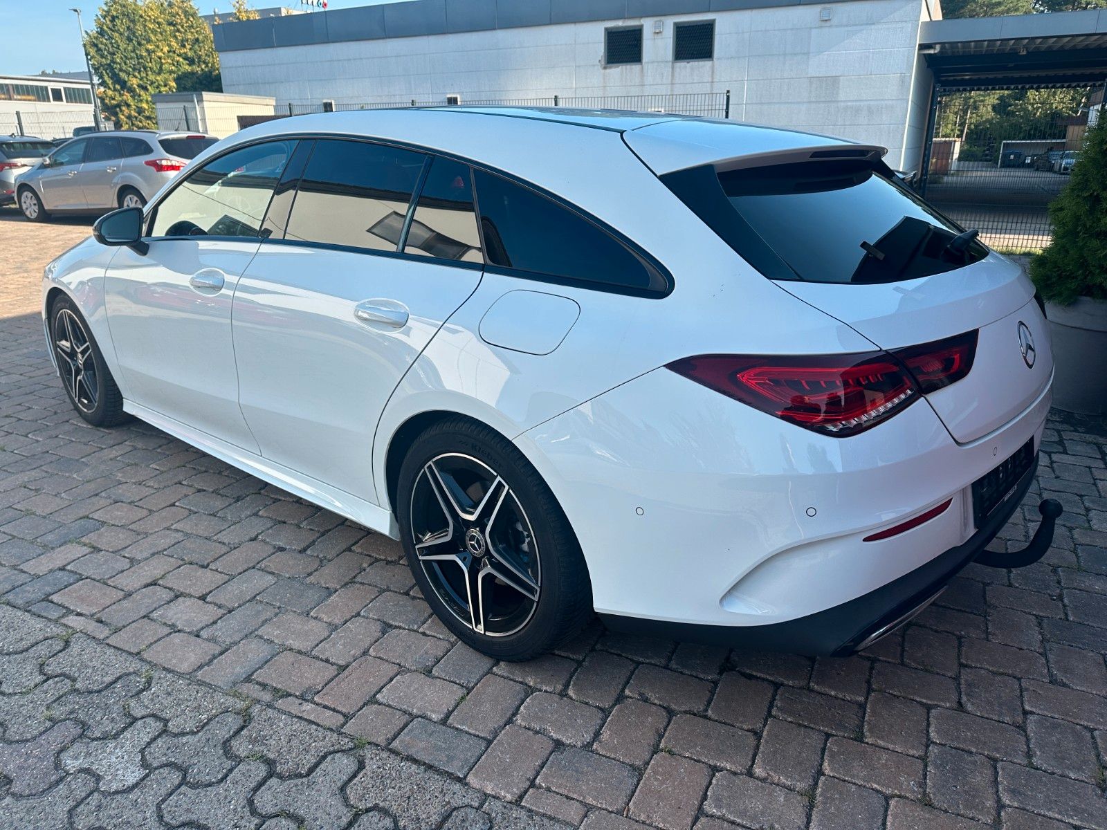 Fahrzeugabbildung Mercedes-Benz CLA 200 d Shooting Brake AMG Pana AHK