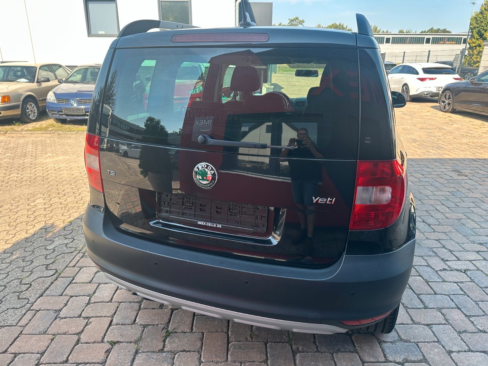 Fahrzeugabbildung Skoda Yeti Ambition 1.4 125 PS Tüv neu PDC SH
