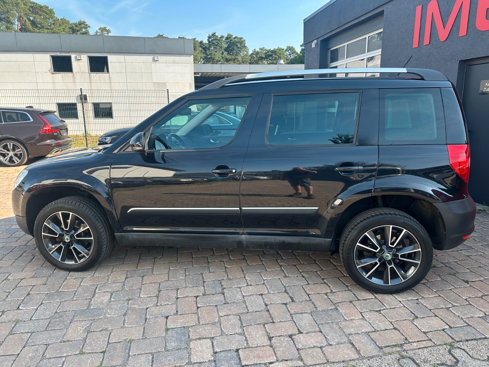 Fahrzeugabbildung Skoda Yeti Ambition 1.4 125 PS Tüv neu PDC SH