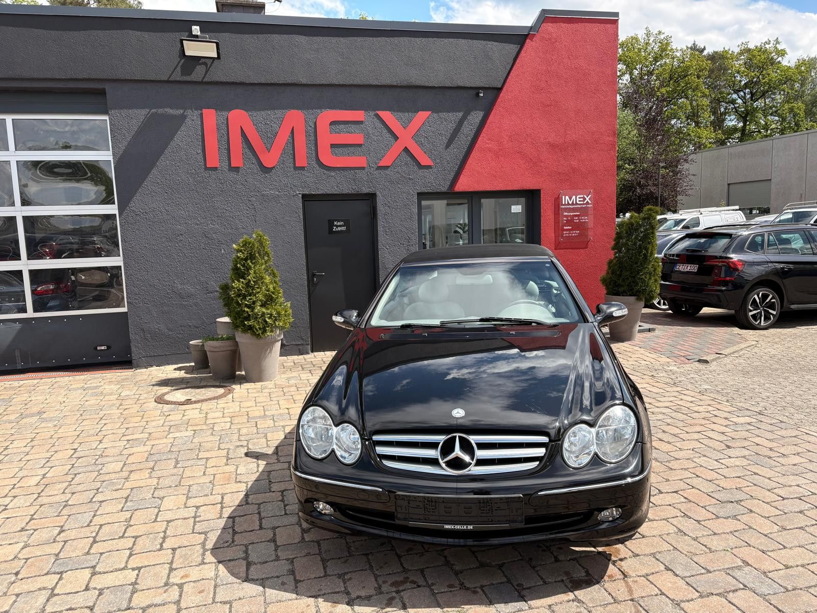 Fahrzeugabbildung Mercedes-Benz CLK 240 ELEGANCE HU neu Leder Klima SH Navi