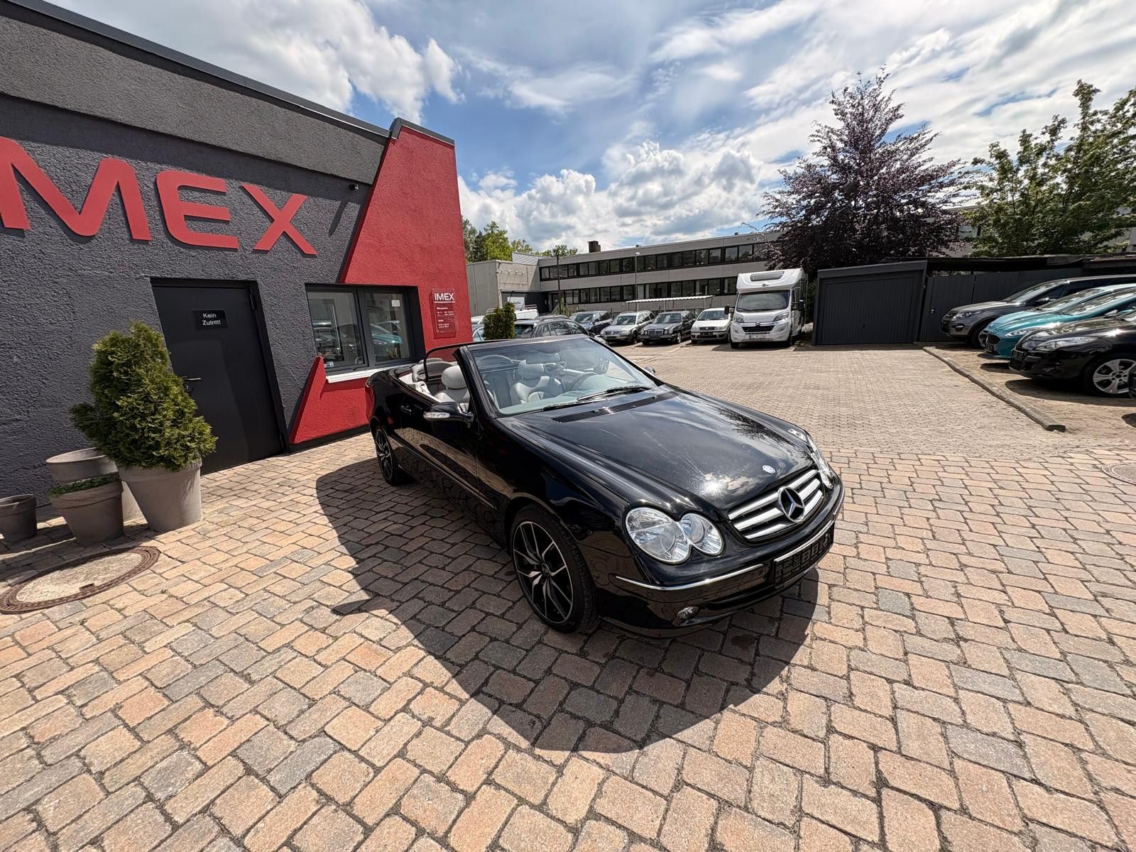 Fahrzeugabbildung Mercedes-Benz CLK 240 ELEGANCE HU neu Leder Klima SH Navi