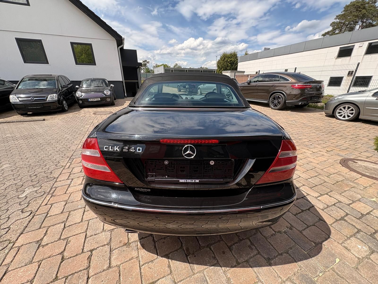 Fahrzeugabbildung Mercedes-Benz CLK 240 ELEGANCE HU neu Leder Klima SH Navi