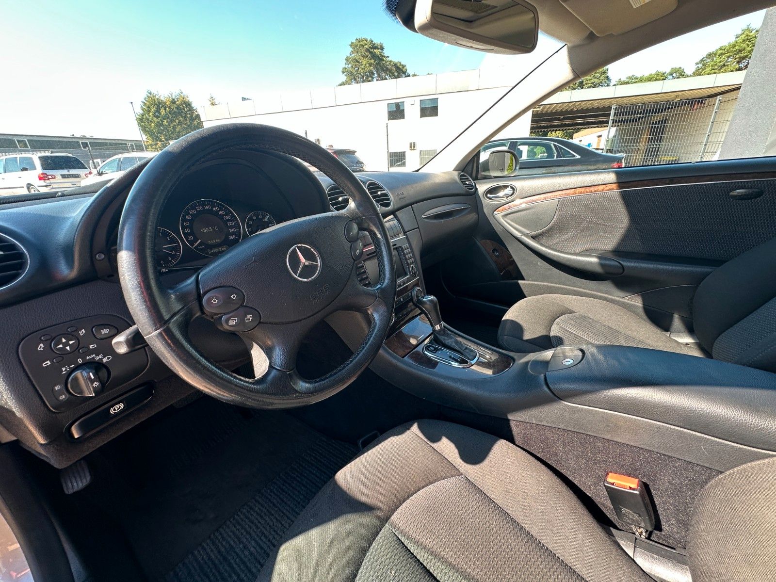 Fahrzeugabbildung Mercedes-Benz 280 CLK Coupe  3.0  231 PS Tüv neu SD Xenon
