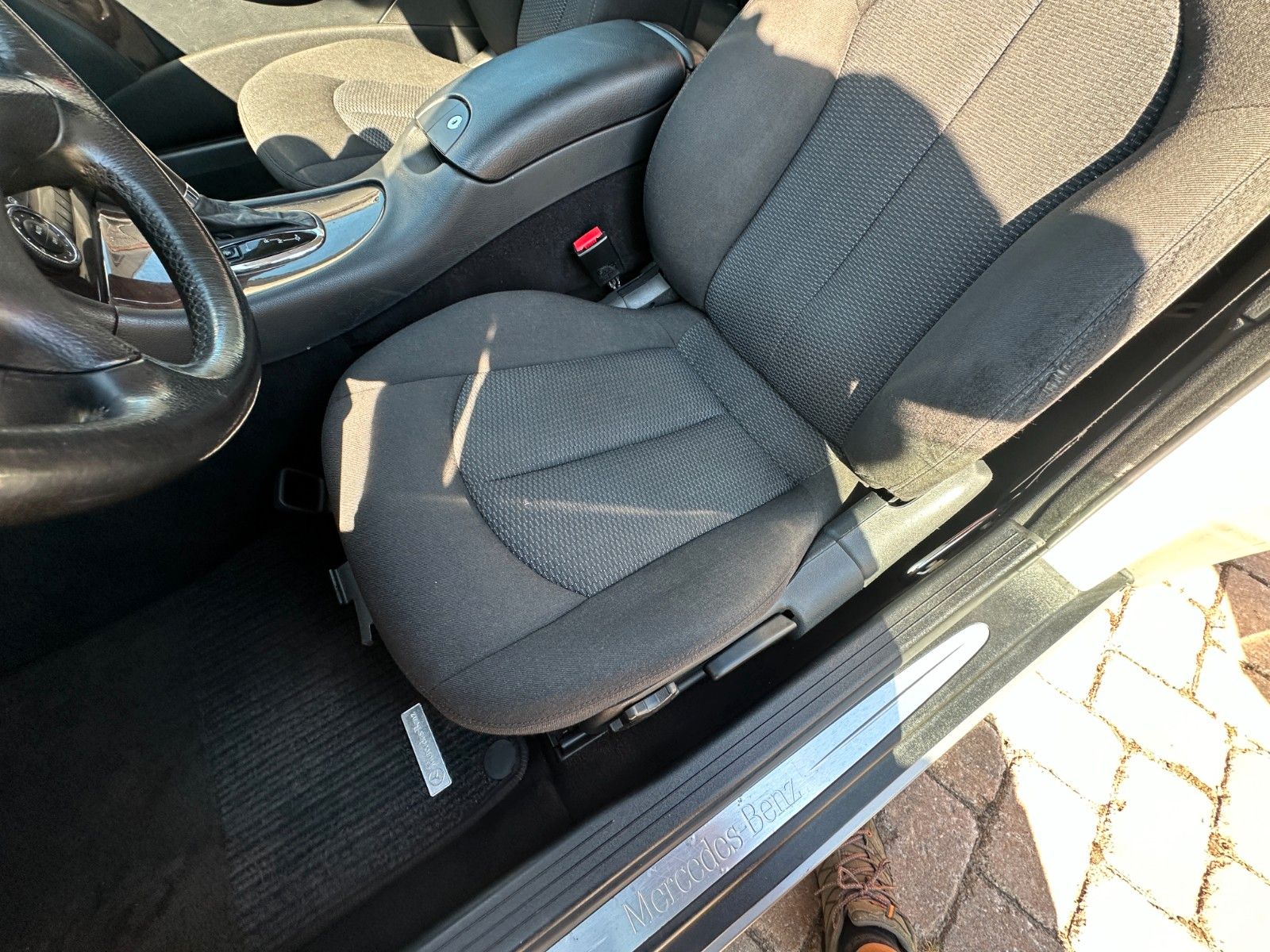 Fahrzeugabbildung Mercedes-Benz 280 CLK Coupe  3.0  231 PS Tüv neu SD Xenon