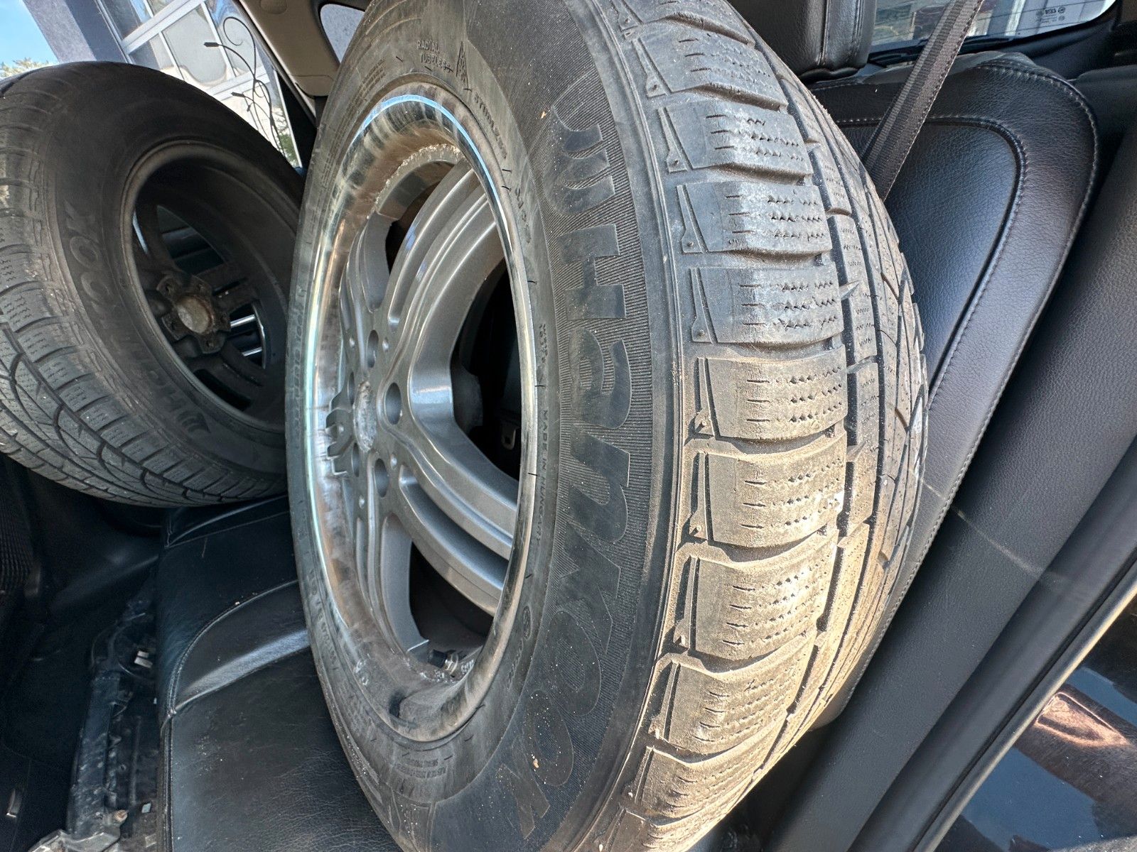Fahrzeugabbildung Opel Antara Cosmo 4x4 3.2 227 PS Tüv 12/27 Klima