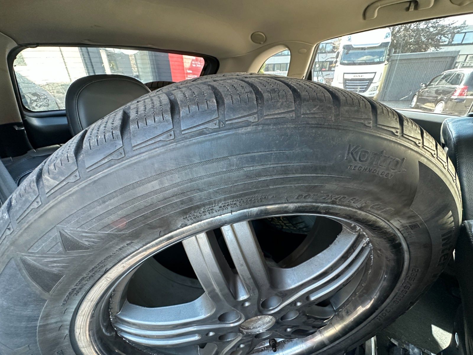 Fahrzeugabbildung Opel Antara Cosmo 4x4 3.2 227 PS Tüv 12/27 Klima