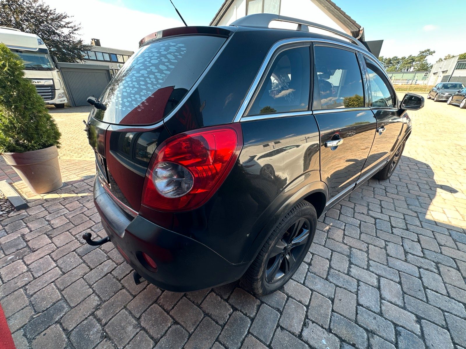 Fahrzeugabbildung Opel Antara Cosmo 4x4 3.2 227 PS Tüv 12/27 Klima
