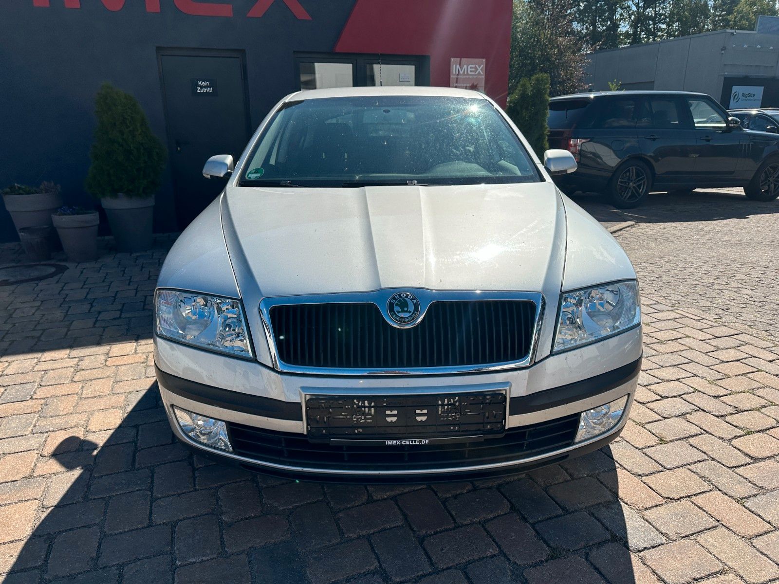 Fahrzeugabbildung Skoda Octavia Lim. Ambiente 1.6 115 PS HU neu Klima