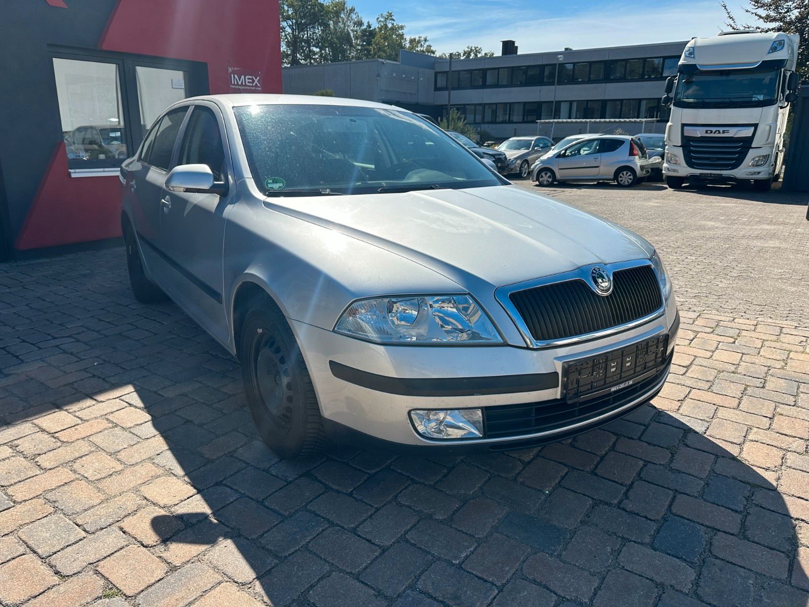 Fahrzeugabbildung Skoda Octavia Lim. Ambiente 1.6 115 PS HU neu Klima