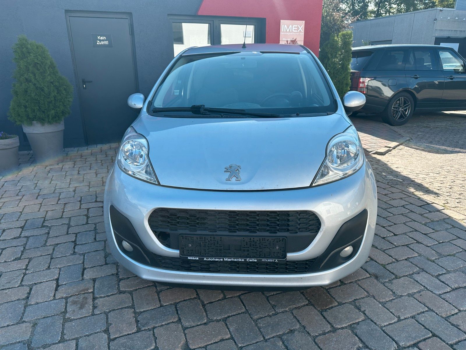 Fahrzeugabbildung Peugeot 107 Active 1.0 68 PS Tüv 7/27
