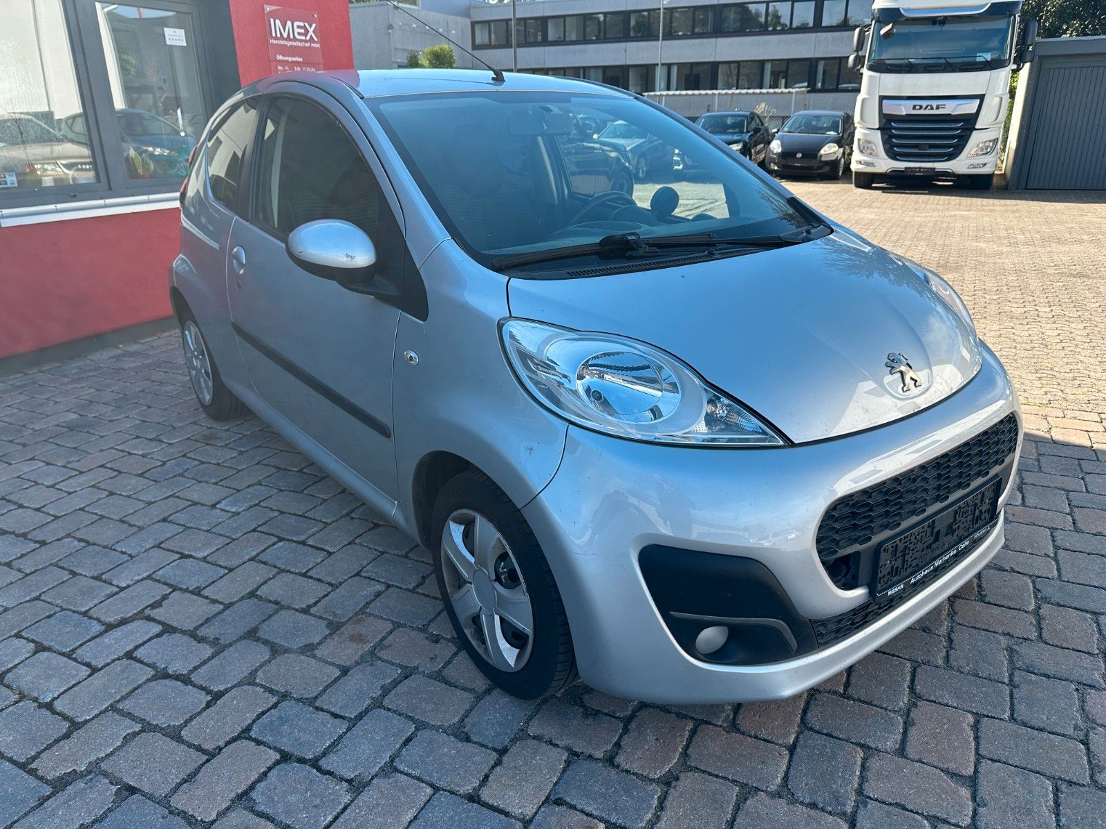 Fahrzeugabbildung Peugeot 107 Active 1.0 68 PS Tüv 7/27