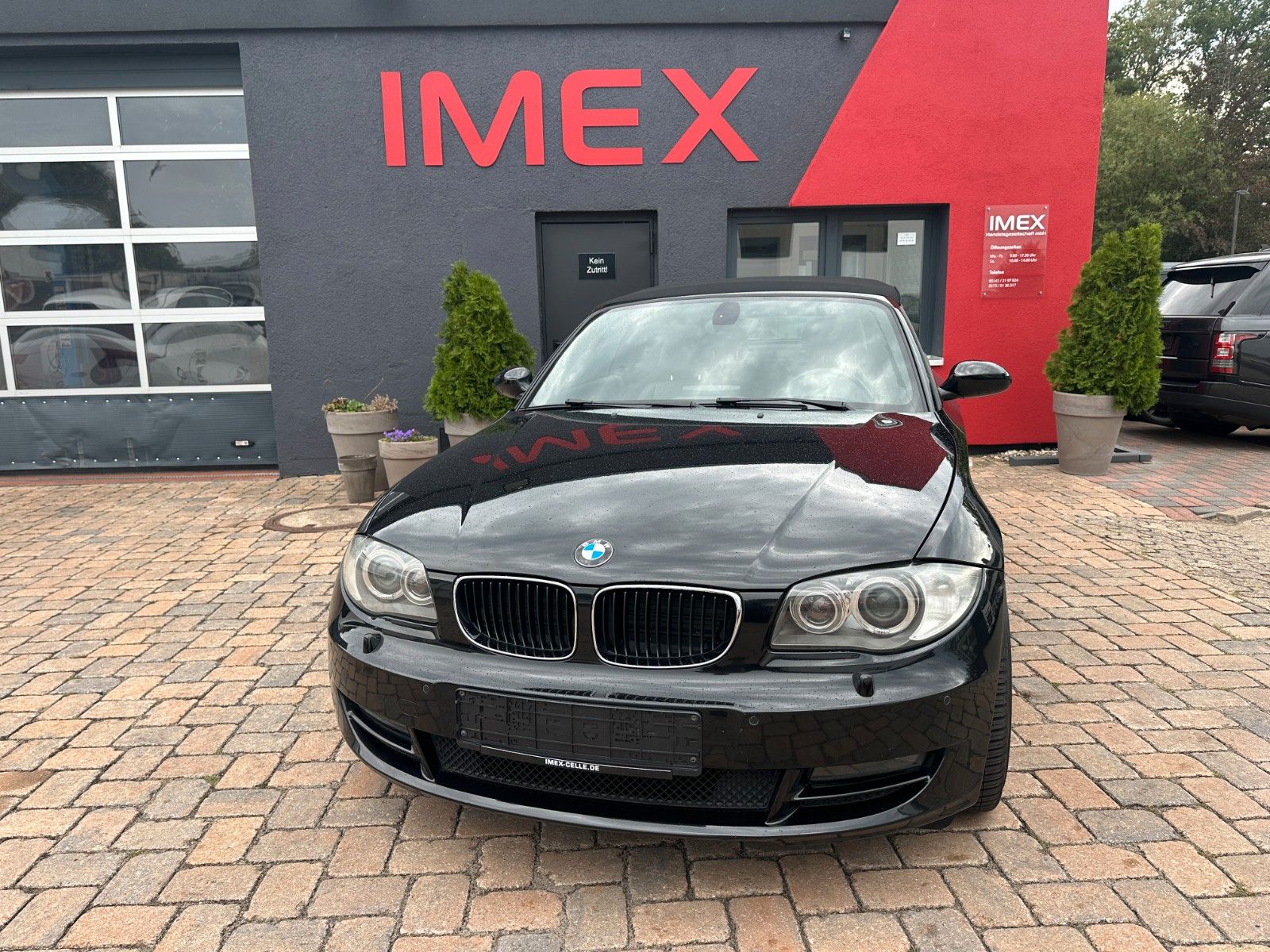 Fahrzeugabbildung BMW 120i Cabrio 2.0 170 PS HU neu Leder